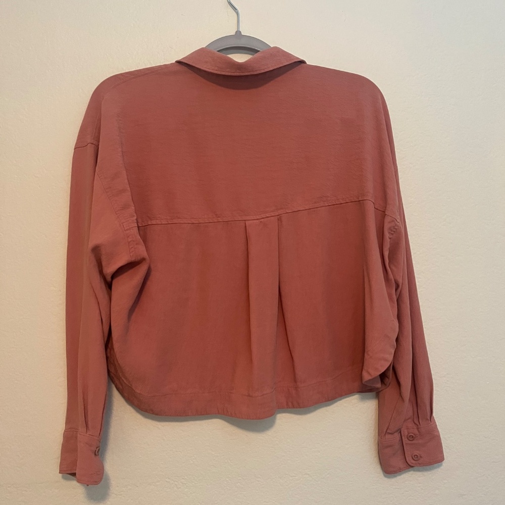 Madewell Long-Sleeve Lusterweave Hartfield Crop Button Down Shirt - Picture 4 of 6